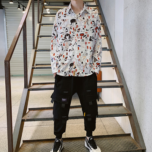 Áo sơ mi con mèo và jogger hô biến chàng bánh bèo thành hotboy đúng chất