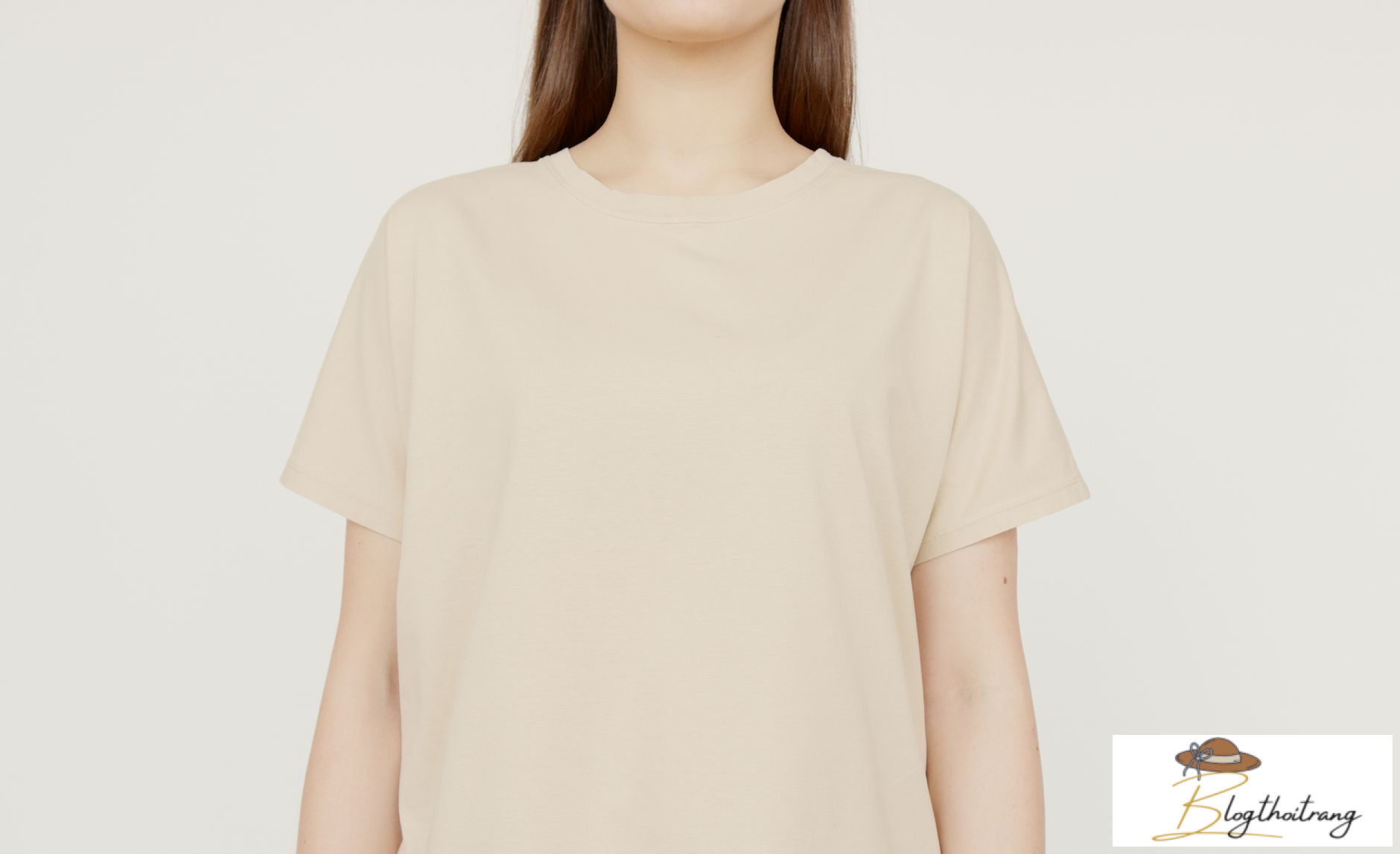 Trang phục unisex phom rộng tông trung tính