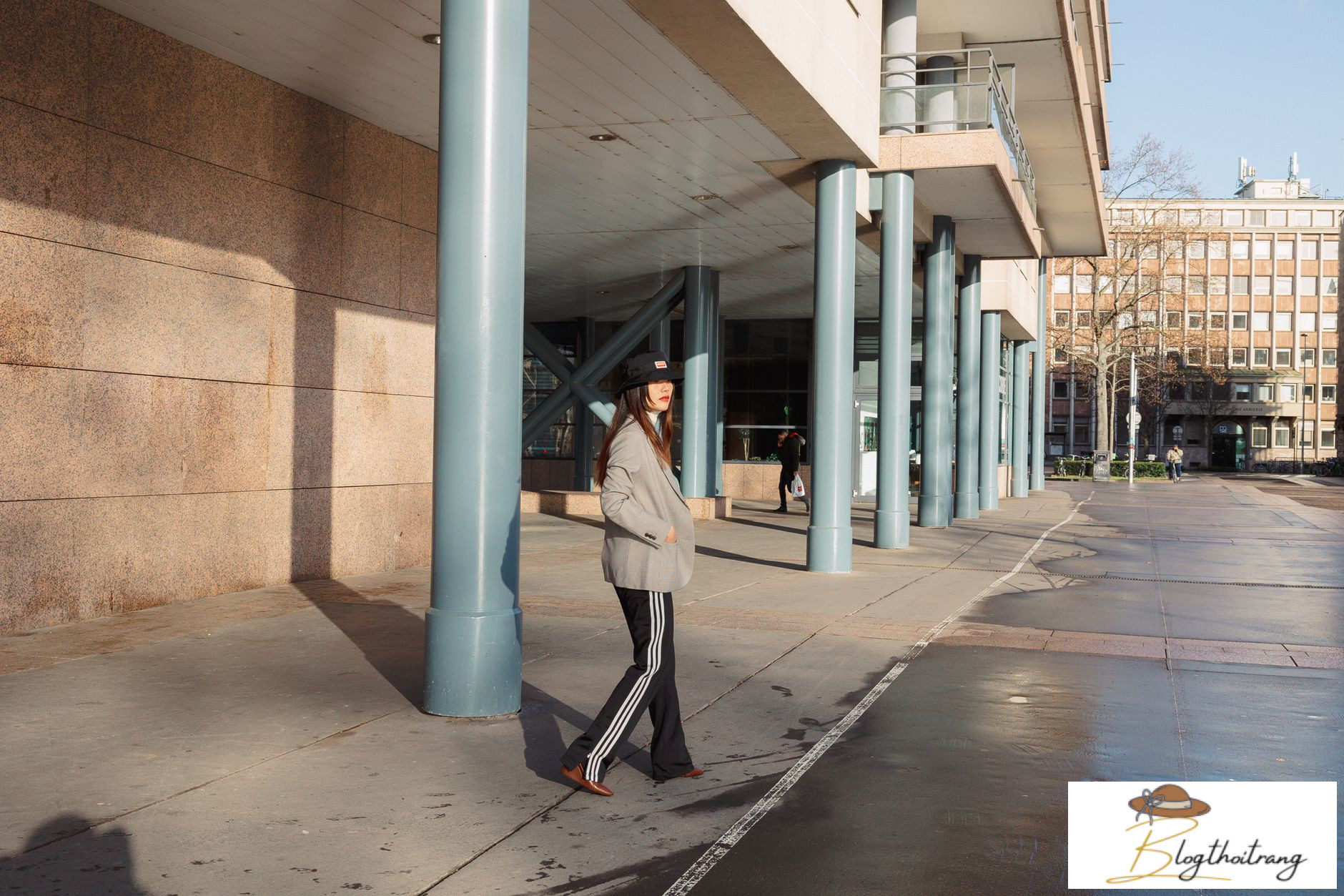 Phối đồ sweatpants theo phong cách athleisure