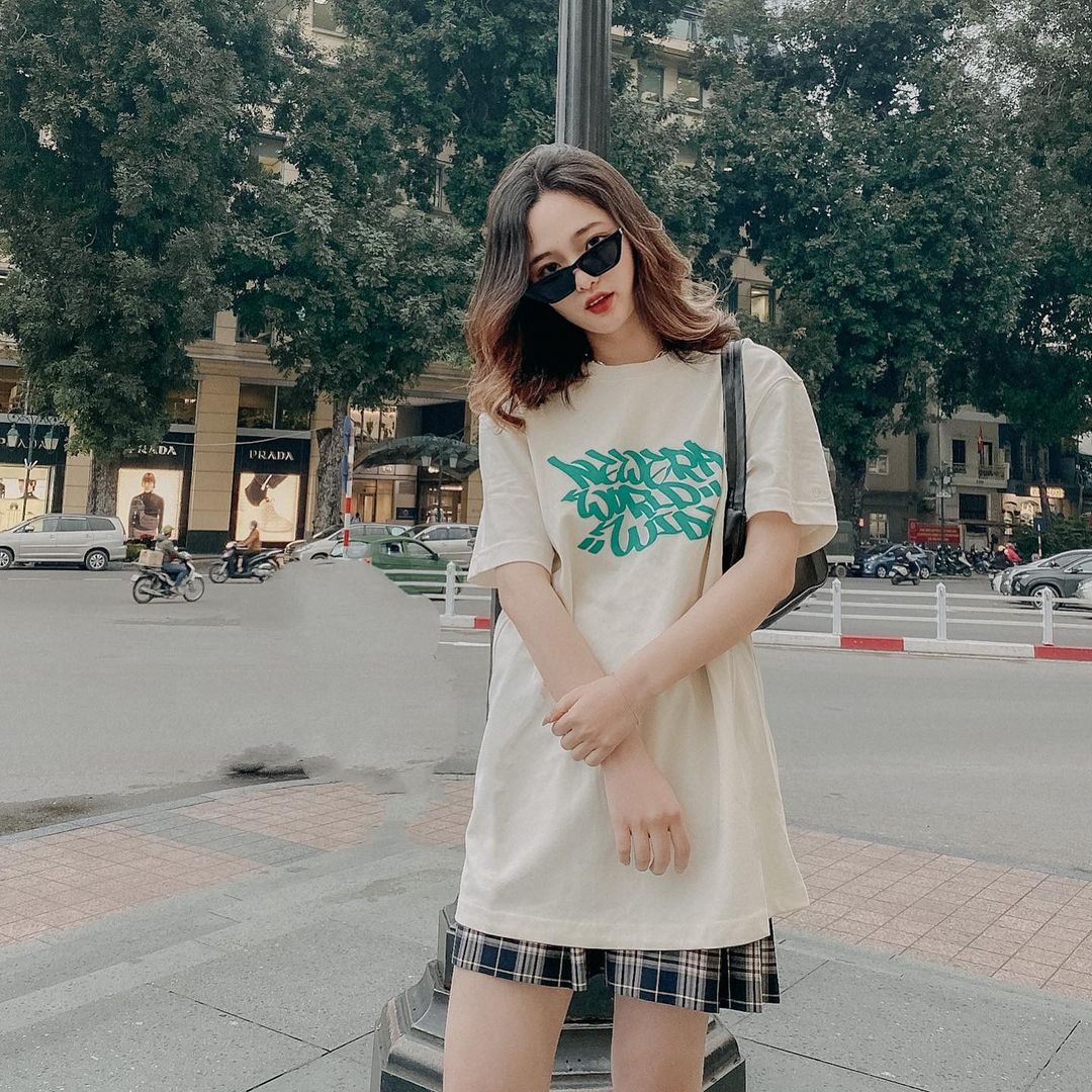 Cách chọn chân váy cho áo phông phù hợp