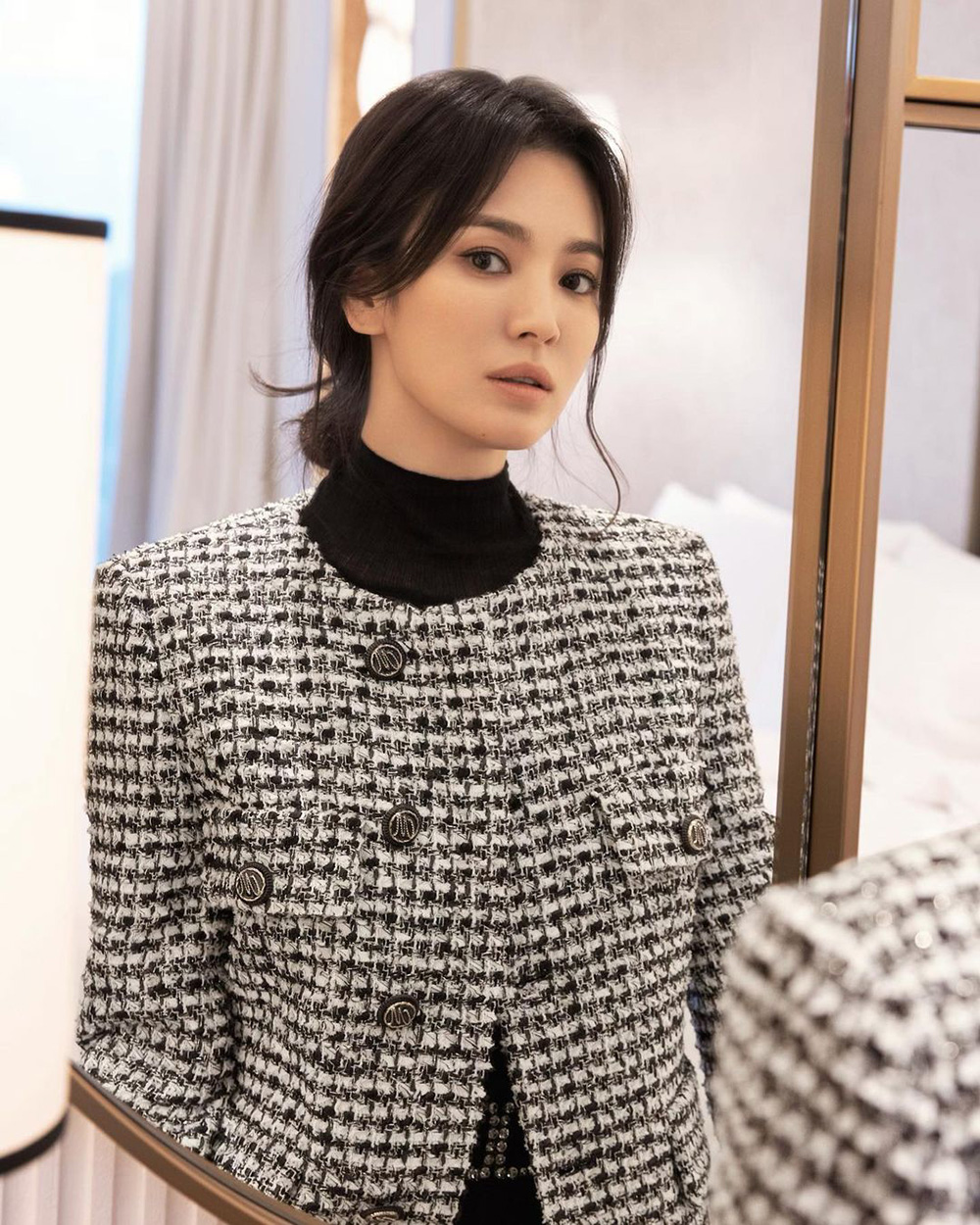 Cách phối đồ với áo dạ tweed cho ngày lạnh