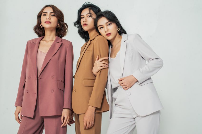 Lựa chọn màu sắc áo blazer nữ phù hợp